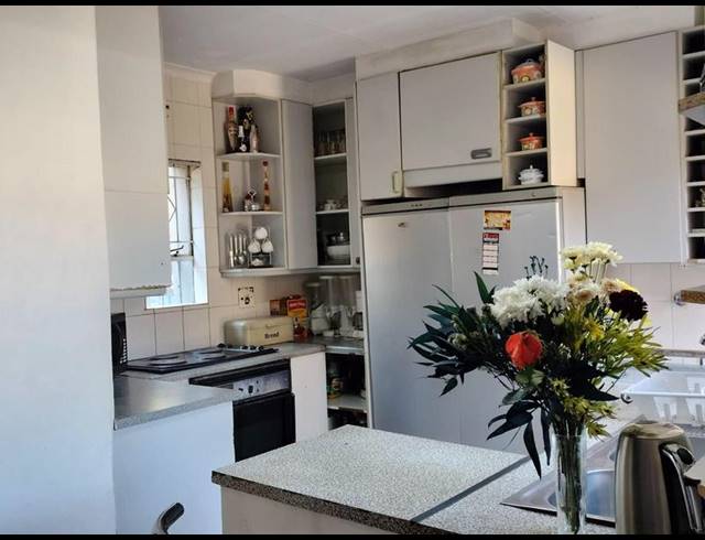 3 BEDROOM HOUSE FOR SALE IN MAYBERRY PARK